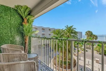 アパート タンパThe Palm Exclusive Tropical Luxury On The Waterアパートメント